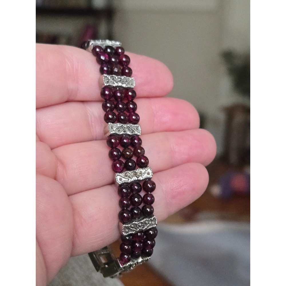 Natural Garnet Bead Bracelet 3 Strand Burgundy Silver Tone Accents Box Clasp 7in - Picture 2 of 4